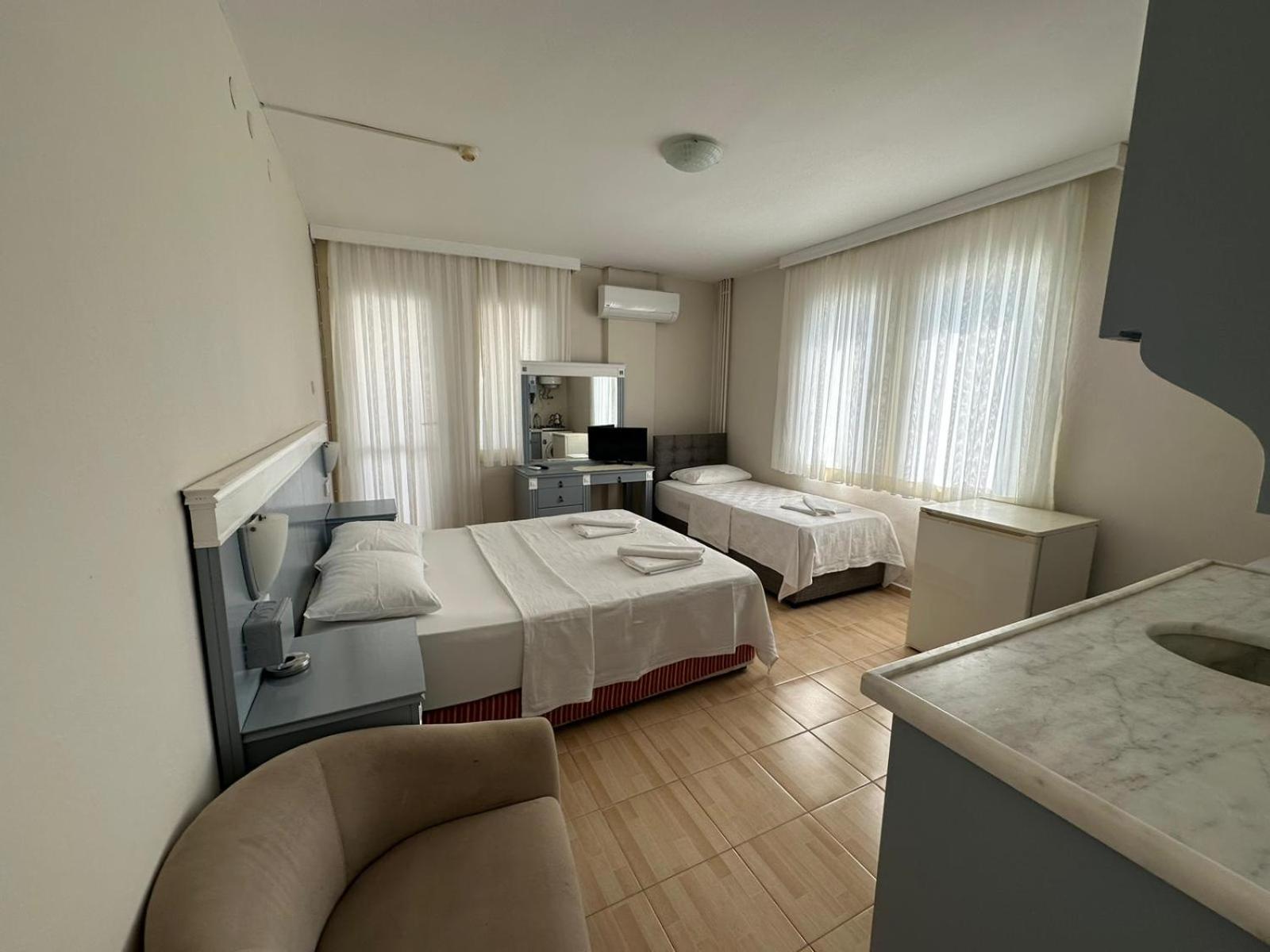Cicek Apart Hotel Çeşme Exterior photo
